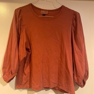 Cute puffy 3/4 sleeve shirt